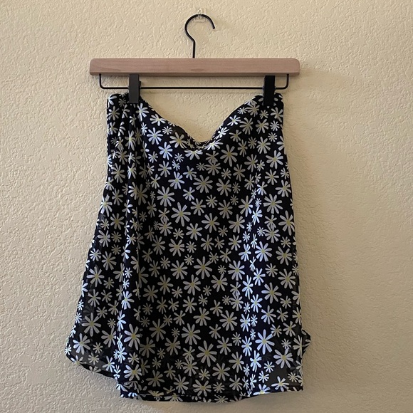 Daisy Print H&M Skirt - Picture 2 of 3